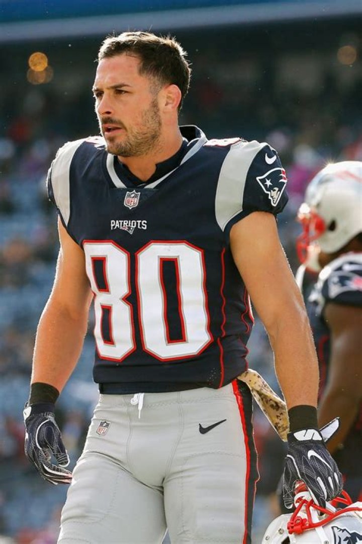 21 Hottest NFL Football Players Hot Football Players to Watch in 2017