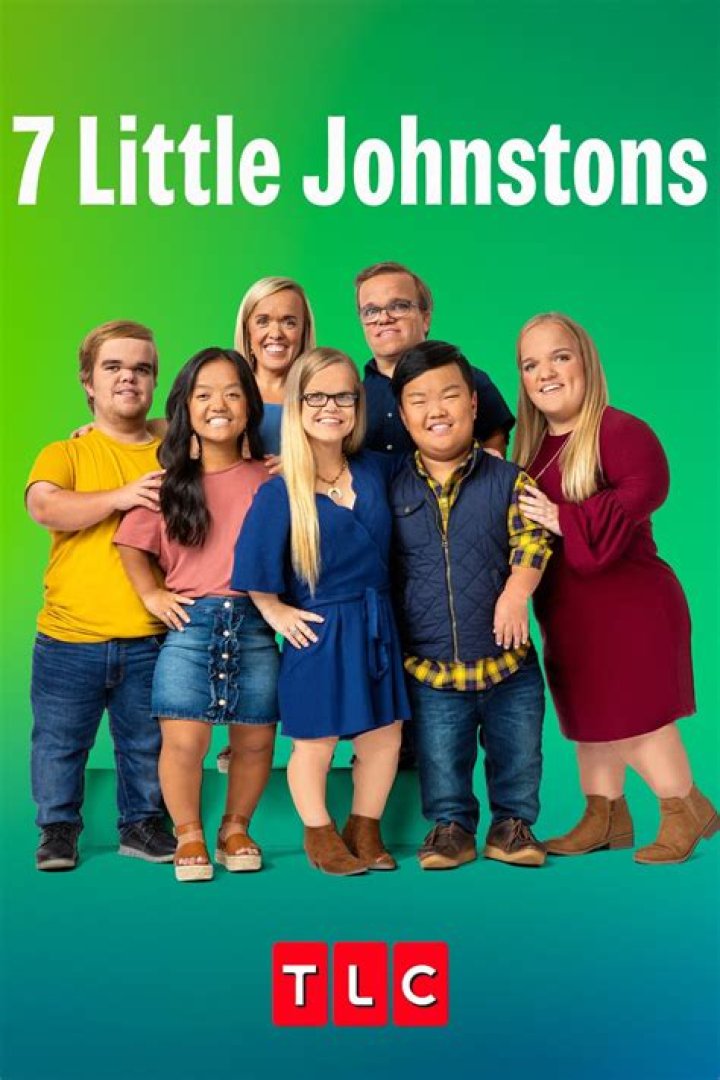 7 Little Johnstons A New Little Person Into The Family