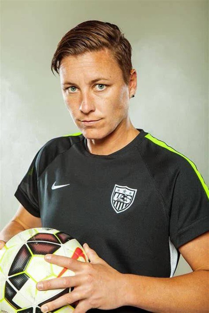 Abby Wambach Bio, Net Worth, Height