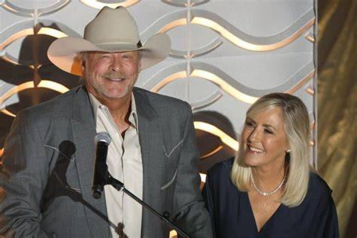 Alan Jackson Wrote Song For His Daughter's Weddings 2021 In Review