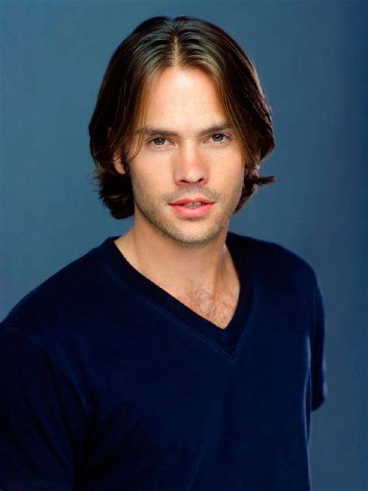 Barry Watson's Wiki Wife, Children, Net Worth, Height, Cancer