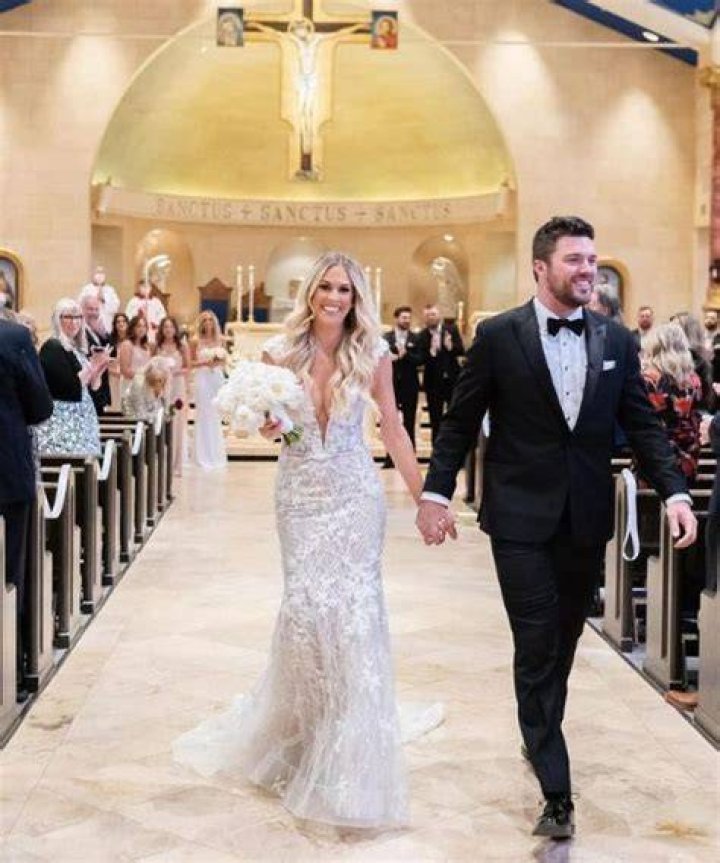 Blake Bell Bio Family, Wife & Salary [2024 Update] Players Bio
