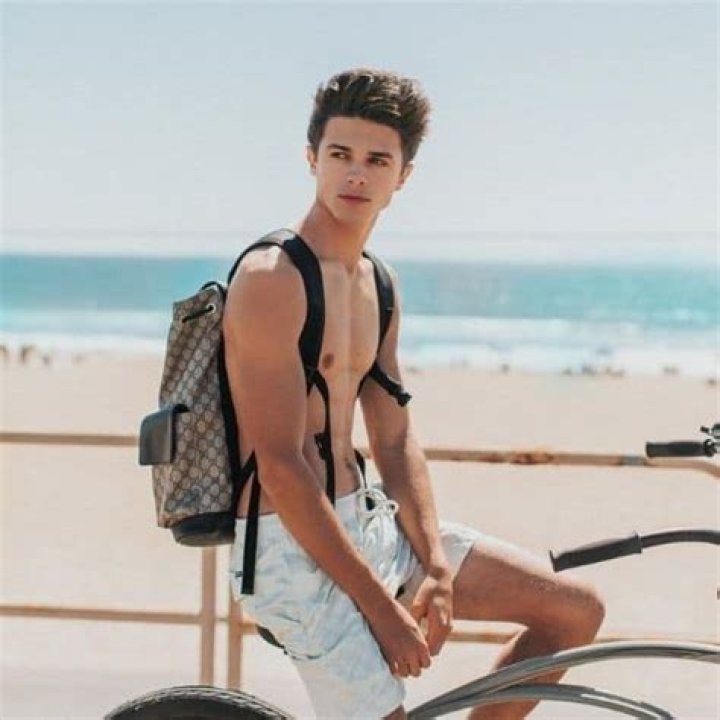 Brent Rivera Net Worth & Earnings (2021)