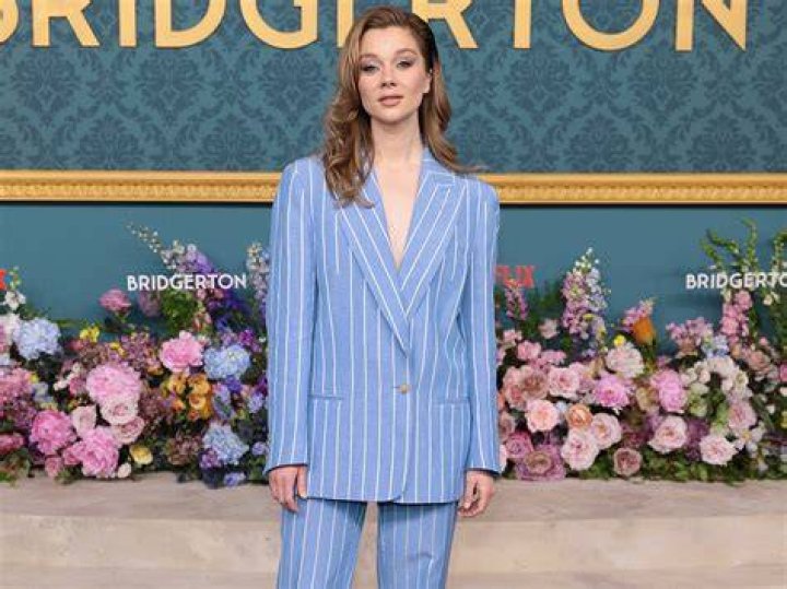 Claudia Jessie Style, Clothes, Outfits and Fashion • CelebMafia