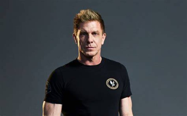 Complete Guide To Kenny Johnson's Unique Skin Condition