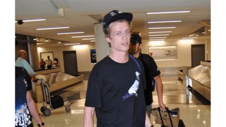 Conrad Hilton pleads not guilty to violating restraining order Young