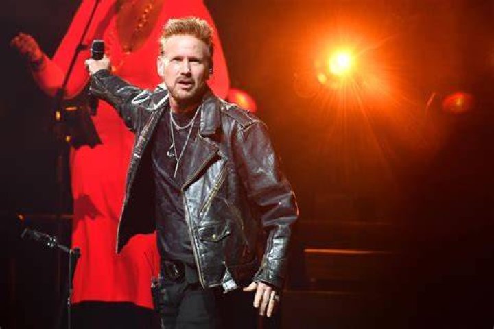Corey Hart returns to Edmonton on arena tour GIG CITY