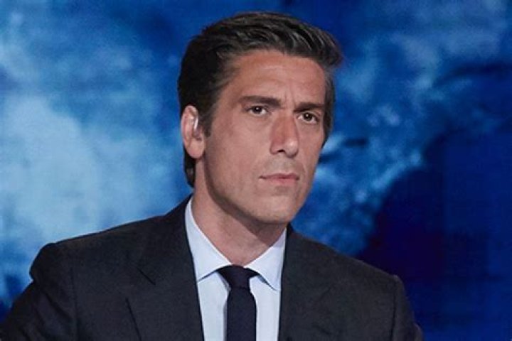 David Muir Disapproves Of T.J. Holmes & Amy Robach Affair