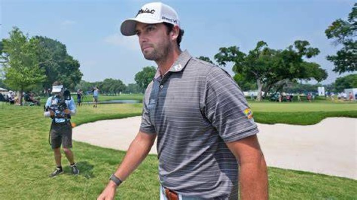 Davis Riley leads Scottie Scheffler by 4 at somber Colonial after the