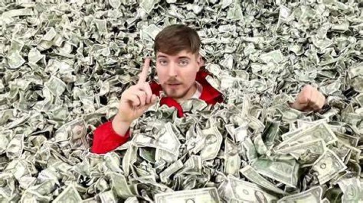 Does MrBeast have Cancer? Why is He Bald?