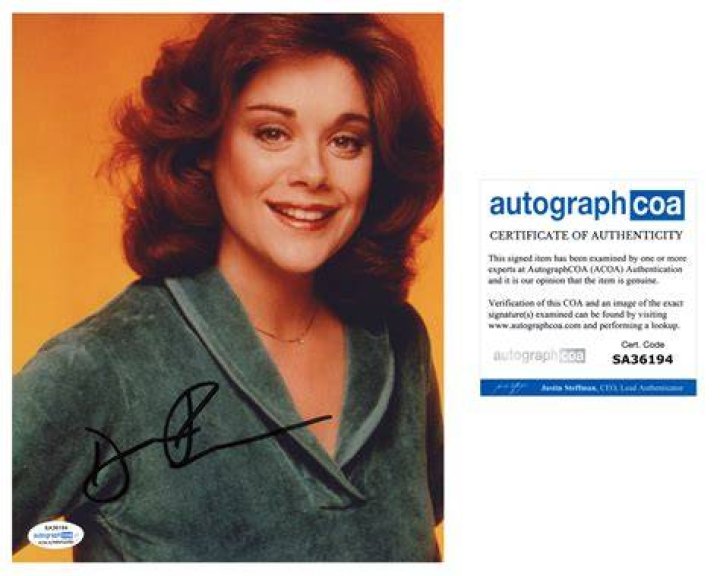 Donna Pescow Signed "Saturday Night Fever" 11x17 Movie Poster (Schwartz