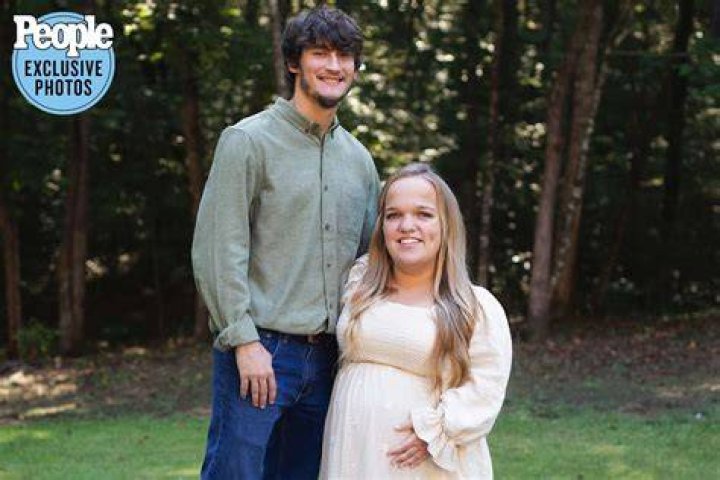 Elizabeth Johnston And Brice Bolden Baby: A Little Person