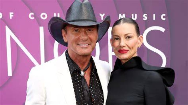 Faith Hill Shares 'Very Rare' Video of Tim McGraw Parade