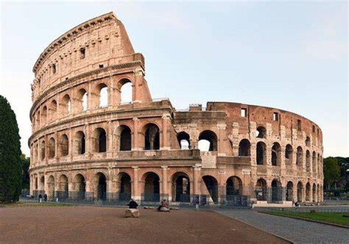 FileRoman Colosseum With Moon.jpg Wikipedia