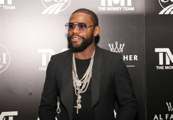 Floyd Mayweather&rsquo;s Longtime Assistant Markikit &lsquo;Kitchie&rsquo; Laurico Laid