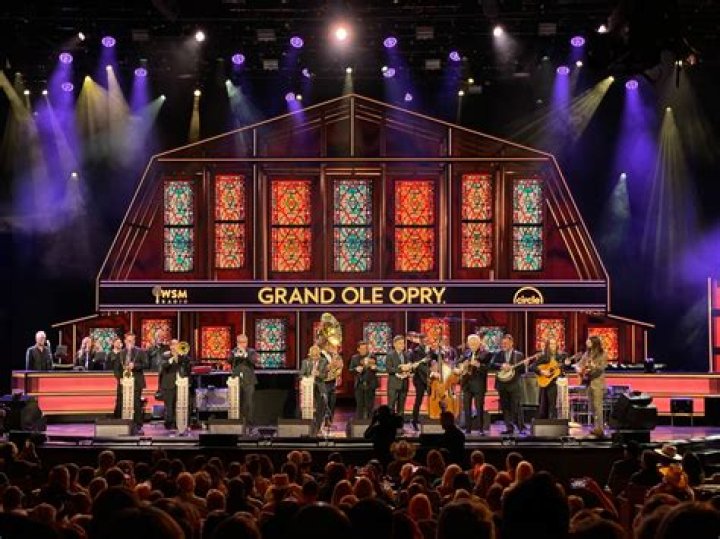 Grand Ole Opry apologizes after Elle King curses her way through Dolly