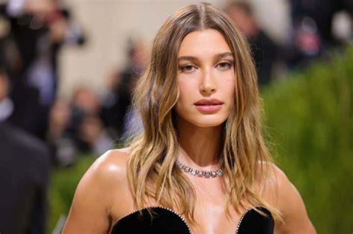 Hailey Bieber Net Worth - MoxSync