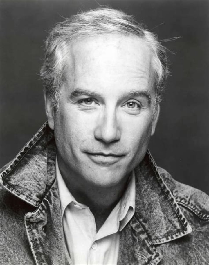 HOLLYWOOD ALL STARS Richard Dreyfuss Pictures and Short Profile
