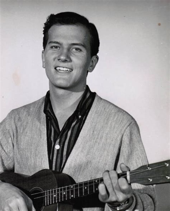 Humble Baritonics PHOTO Pat Boone with Baritone Ukulele
