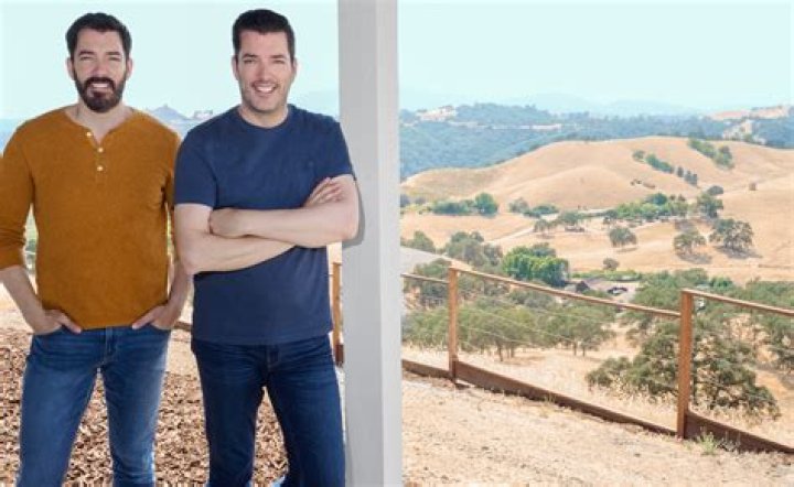If you think Property Brothers Jonathan and Drew Scott are adorable now
