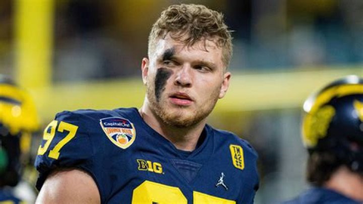 Is Aidan Hutchinson Related To Steve Hutchinson? Family Tree