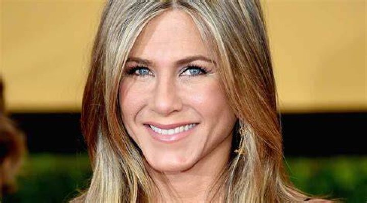 Jennifer Aniston Bio, Net Worth, Height, Facts Dead or Alive?
