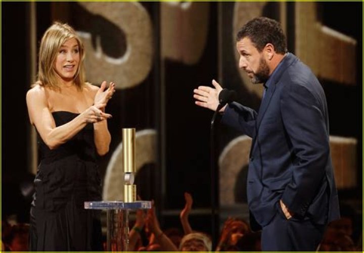 Jennifer Aniston Honors Adam Sandler at People's Choice Awards 2024