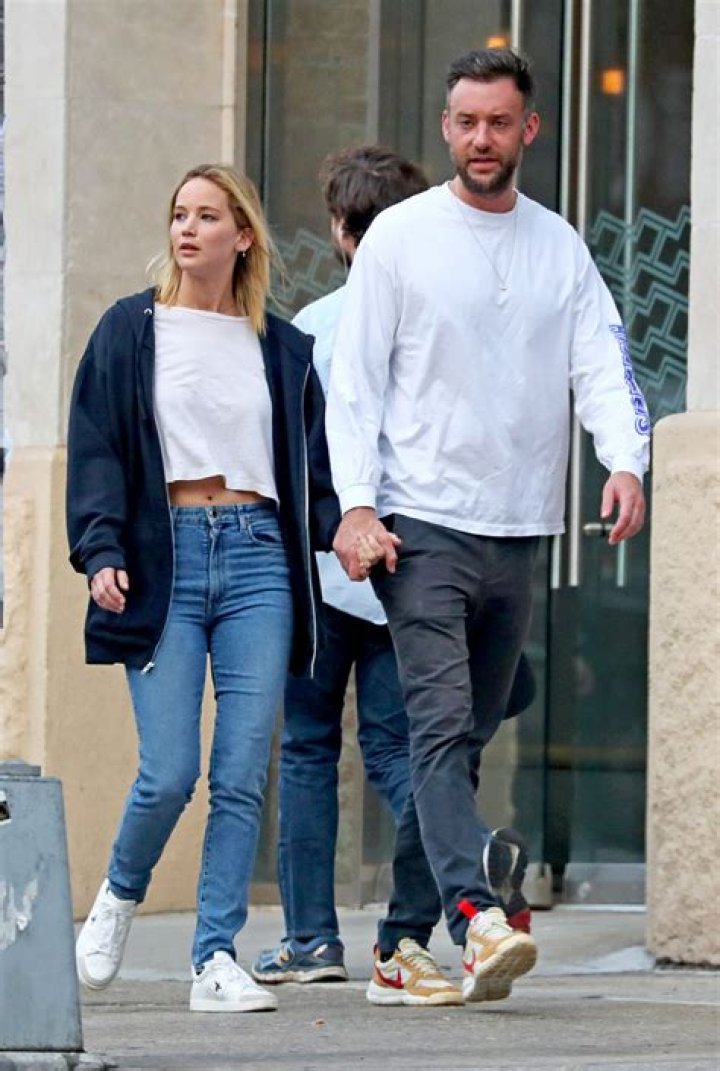 JENNIFER LAWRENCE and Cooke Maroney Out in New York 05/12/2019 HawtCelebs