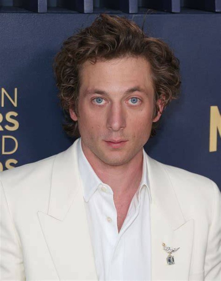 Jeremy Allen White is an American film and television actor. He plays