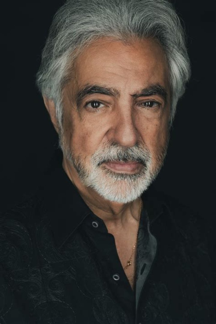 Joe Mantegna Manfred Baumann