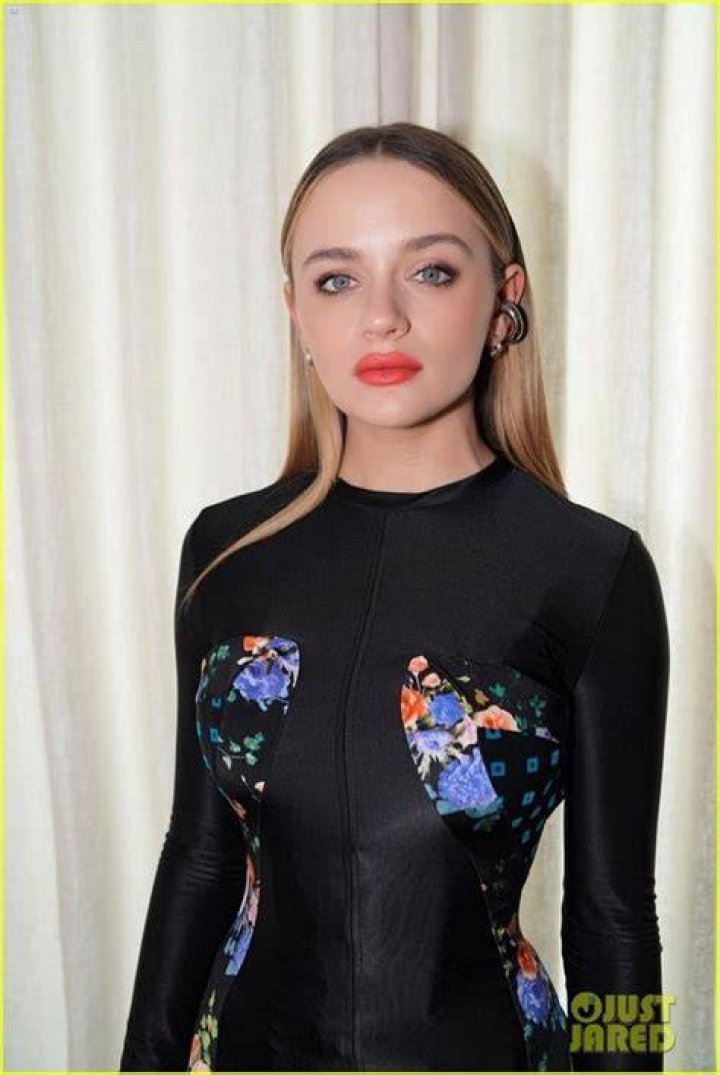 Joey King looks smart as she rocks a denim dress while enjoying