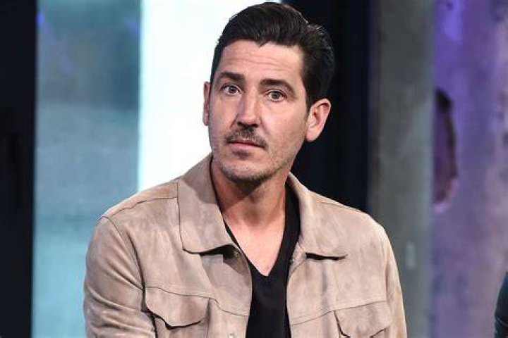 Jonathan Knight Anxiety — How NKOTB Singer Can Struggles