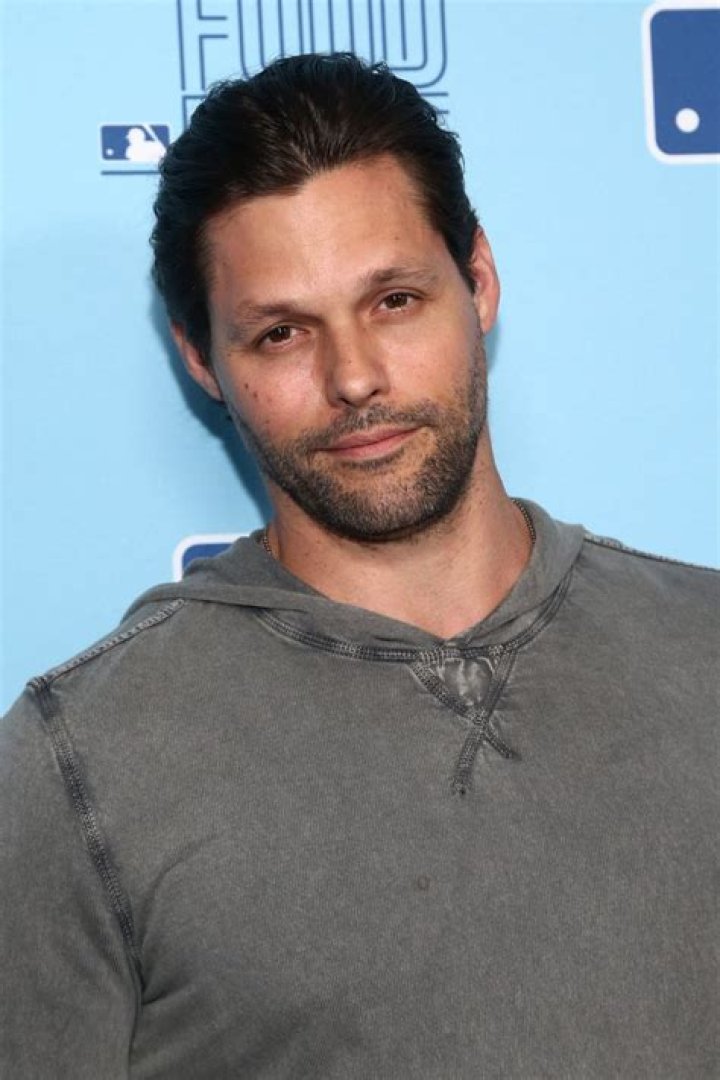 Justin Bruening as Nash on Last Vermont Christmas