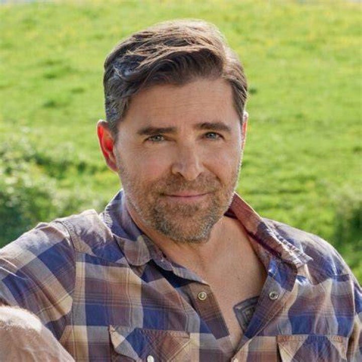 Kavan Smith on Big Sky River's Beauty and Subtle Storytelling, Lee and