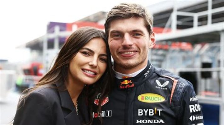 Kelly Piquet (Blogger) Age, Birthday, Bio, Facts, Family, Net Worth
