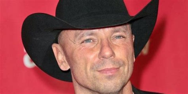 Kenny Chesney Age, Bio, Birthday, Family, Net Worth Famous Peple