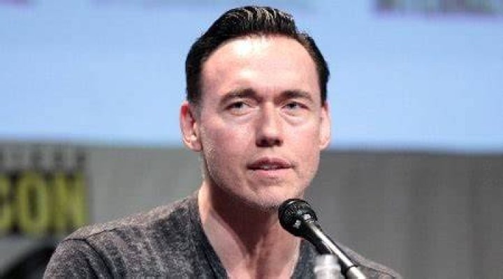 Kevin Durand Age, Height, Net Worth, Wife
