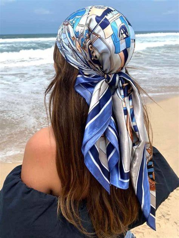 Köp Nelly Vacay Hair Scarf Gul/Mönstrad