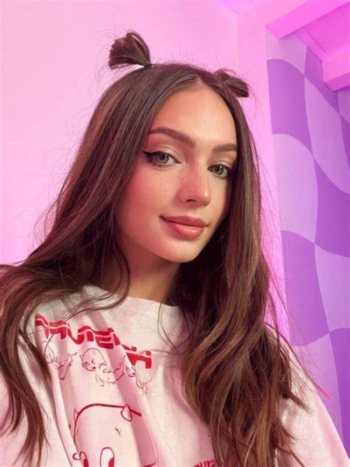 Kristina Pink’s biography age, height, birthday, salary, husband