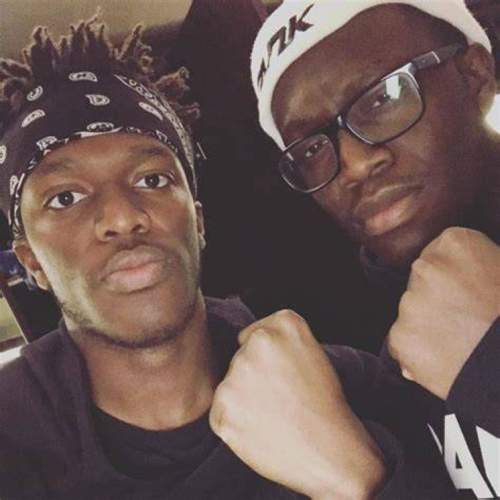 KSI Family Photos With Girlfriend Seana Cuthbert 2019 Young family