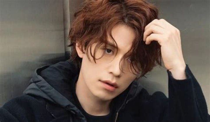 Lee Dong Wook Claps Back At Rude ‘Fan’ Who Asked Him To Keep Quiet