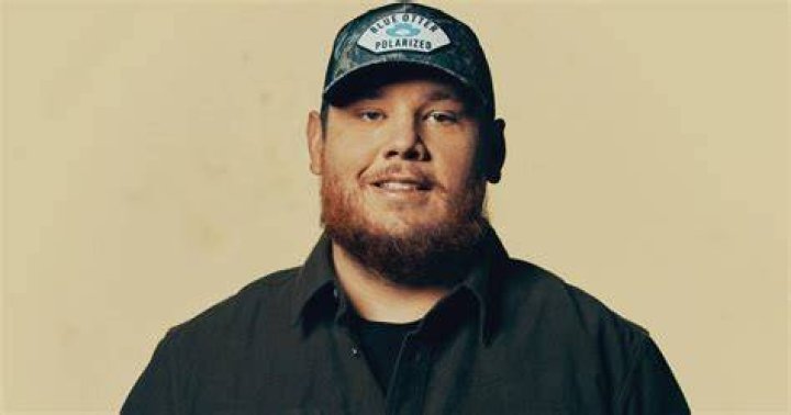 Luke Combs Age, Facts, Family, Wife, Net Worth, Nationality, Height