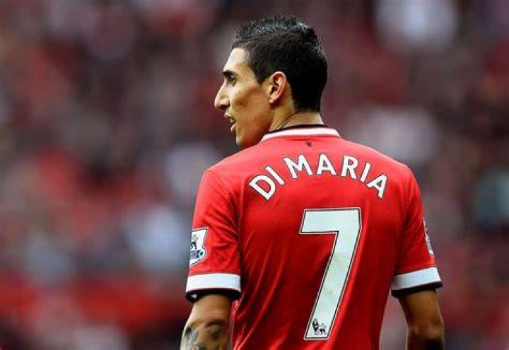 Manchester United star Angel Di Maria shares cute snap to help