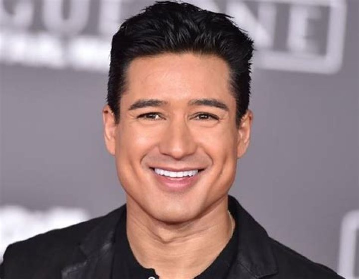 Mario Lopez Bio, Age, Net Worth, Salary, Height, Married, Facts