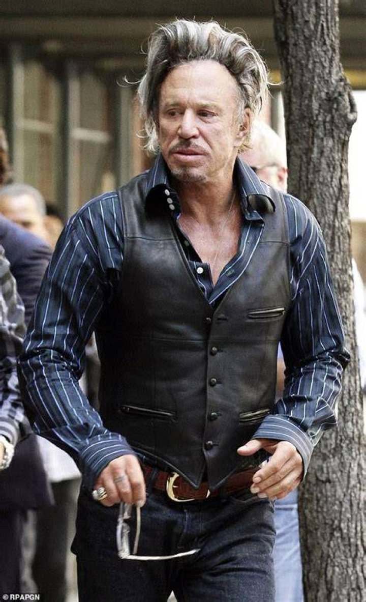 Mickey Rourke photo 70 of 304 pics, wallpaper photo 237079 ThePlace2