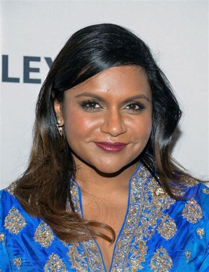 Mindy Kaling Biography, Wiki, Age, Family, Boyfriend, Hometown, Photos