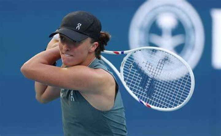 Mystery Behind Tennis Star Iga Swiatek’s Dating Life Sportsmanor