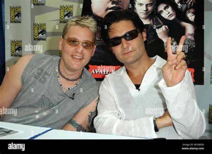 Nov. 18, 2004 .COREY FELDMAN AND VANESSA MARCIL.101989. 1989