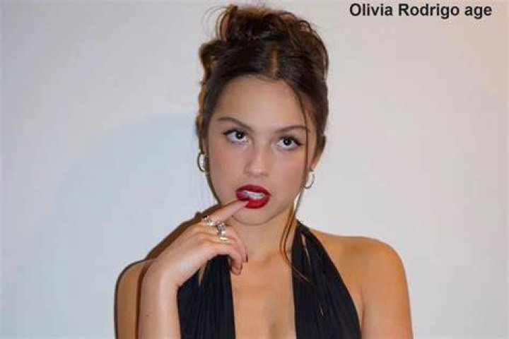 Olivia Rodrigo Age, Bio, Birthday, Family, Net Worth