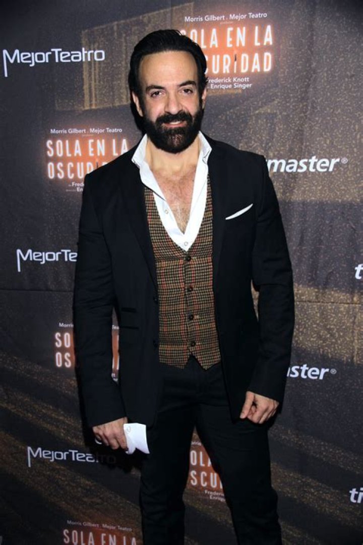 Pablo Perroni, actor de Televisa, revela en 'VLA' si tiene una relación